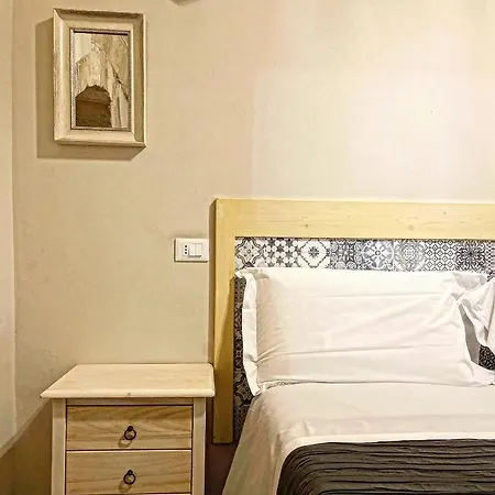 Donna Nina 4* Monopoli