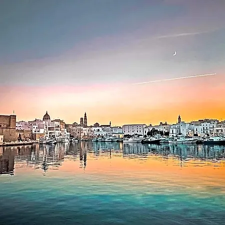 Donna Nina Monopoli